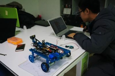 點(diǎn)燃創(chuàng)意“青春嶗山 創(chuàng)客未來(lái)” 第二屆大學(xué)生創(chuàng)客馬拉松大賽引領(lǐng)編程新浪潮